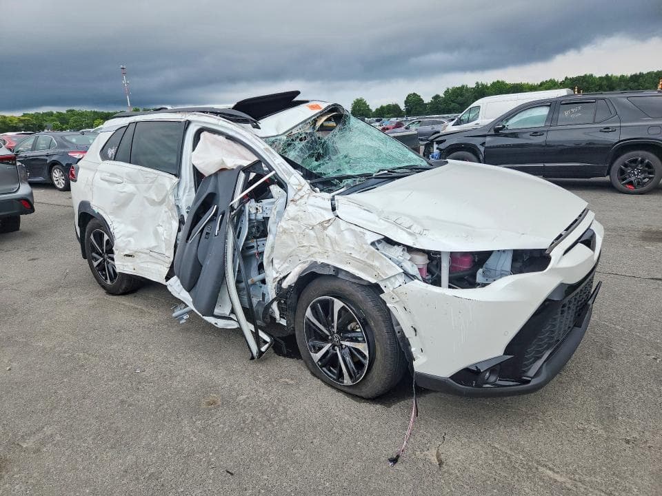 2024 TOYOTA COROLLA CROSS HYBRID XSE 4