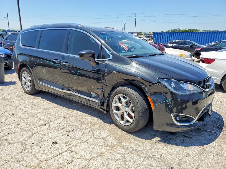 2017 CHRYSLER PACIFICA TOURING L PLUS 4
