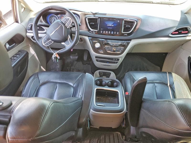 2017 CHRYSLER PACIFICA TOURING L PLUS 8