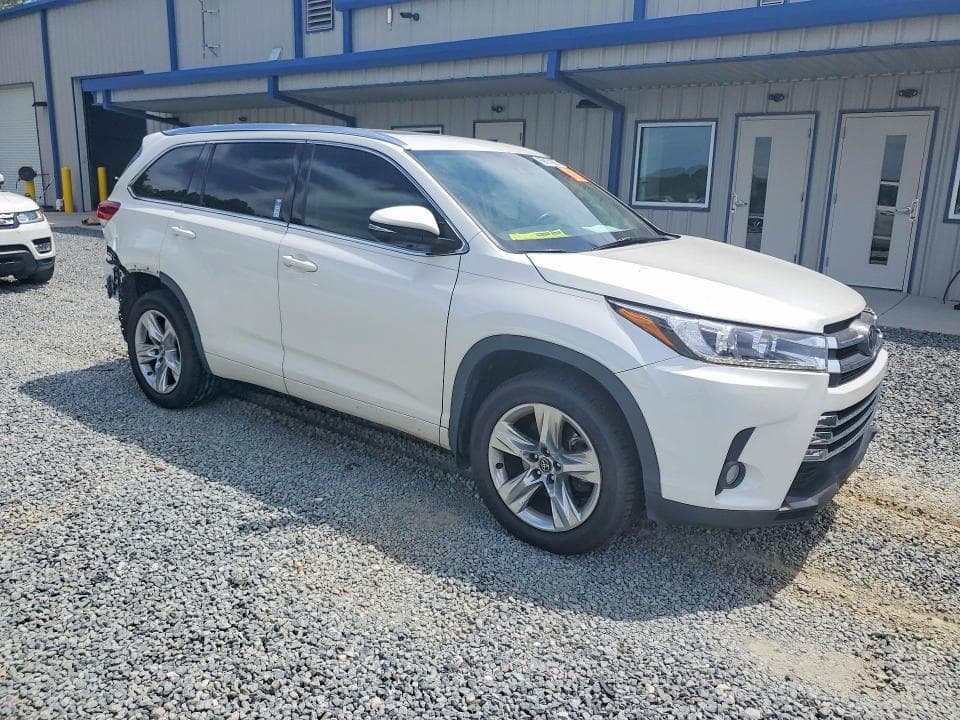 2018 TOYOTA HIGHLANDER LIMITED LIMITED 4