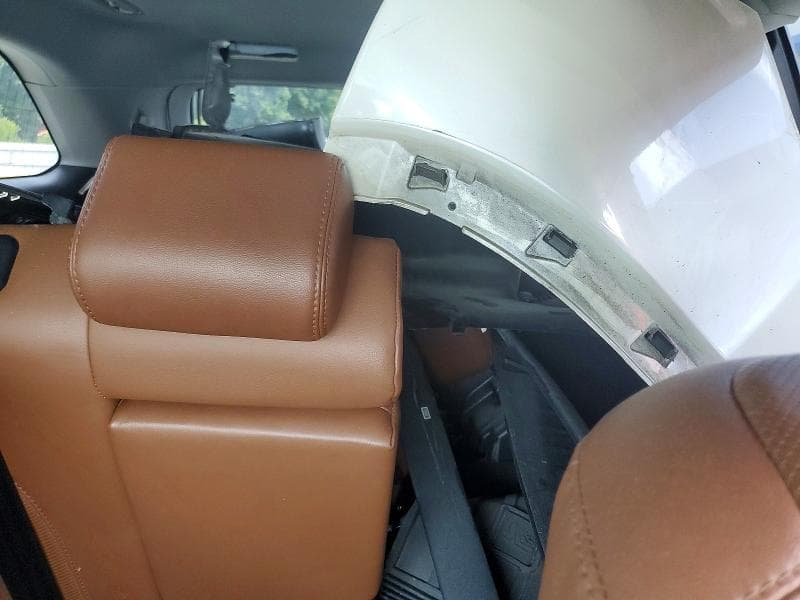 2018 TOYOTA HIGHLANDER LIMITED LIMITED 10