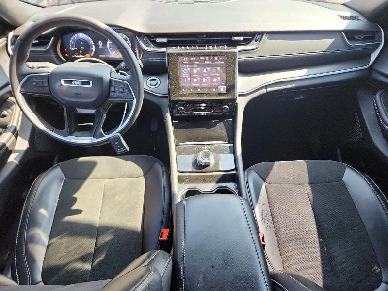 2025 JEEP GRAND CHEROKEE LAREDO 8
