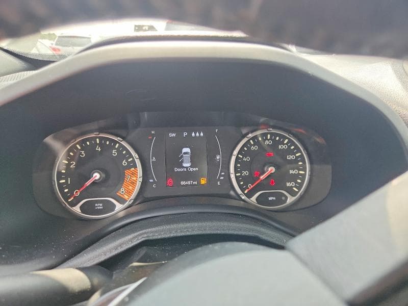 2019 JEEP RENEGADE LATITUDE 9