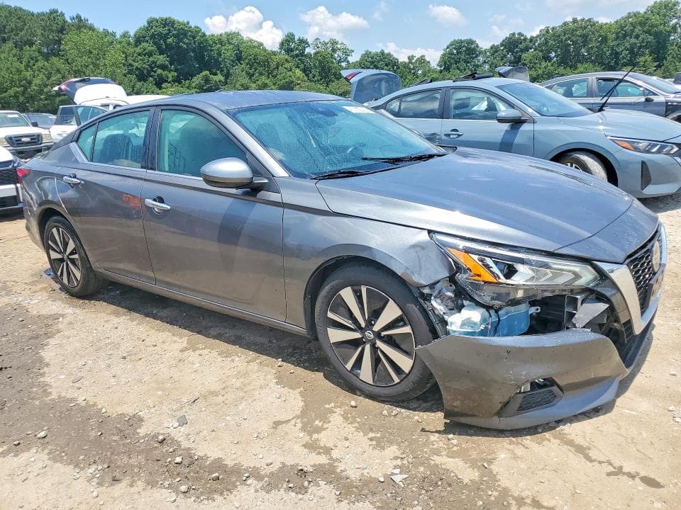 2021 NISSAN ALTIMA SV 4