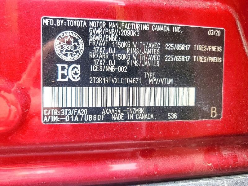 2020 TOYOTA RAV4 XLE 13