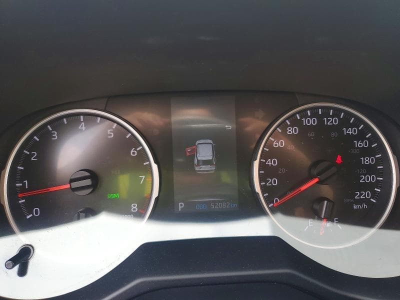 2020 TOYOTA RAV4 XLE 9
