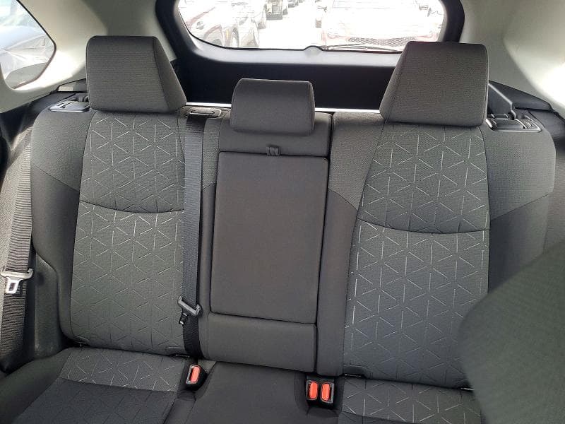 2020 TOYOTA RAV4 XLE 10
