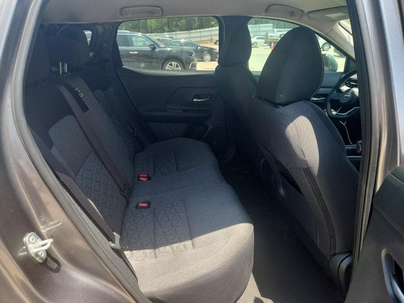2025 NISSAN KICKS SV 10