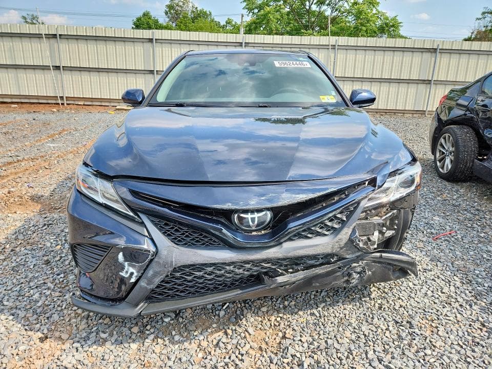 2019 TOYOTA CAMRY SE 5