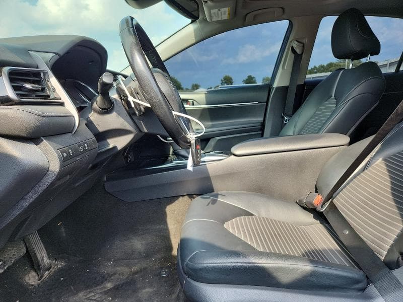 2019 TOYOTA CAMRY SE 7