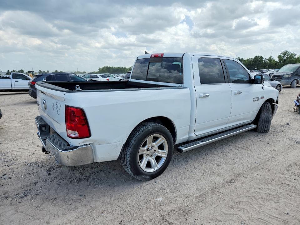 2017 RAM 1500 SLT 3