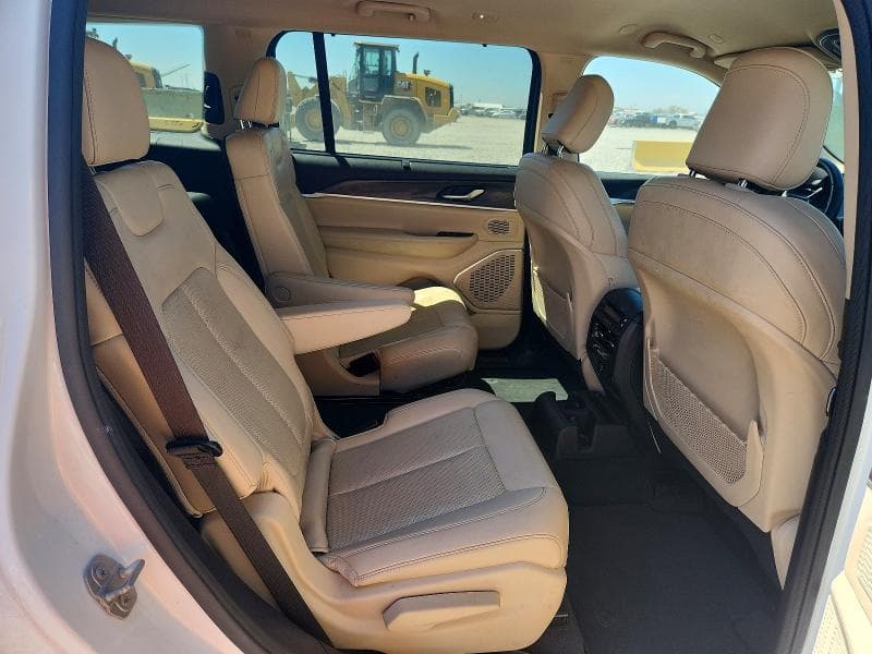 2021 JEEP GRAND CHEROKEE 11