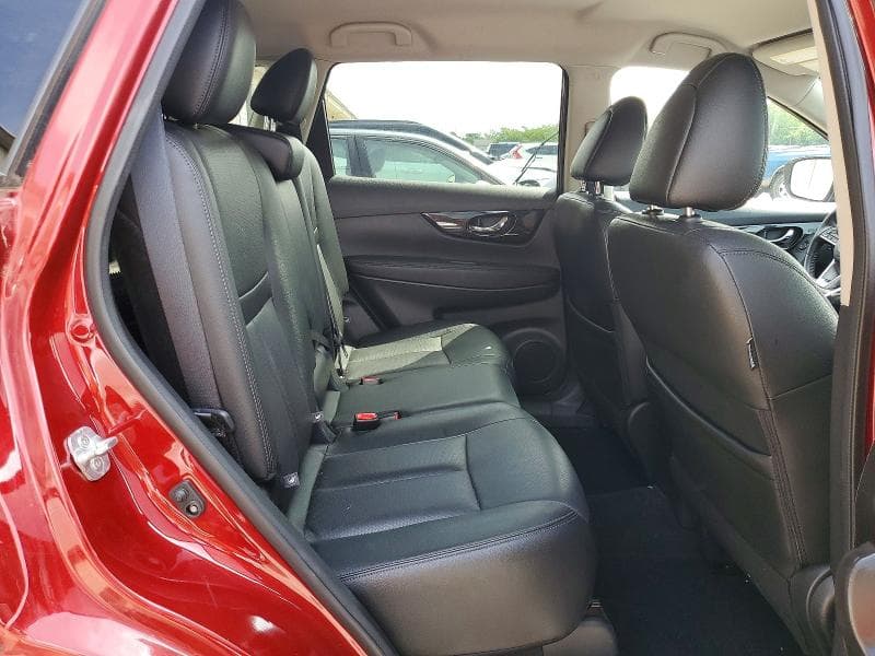 2018 NISSAN ROGUE SL 11