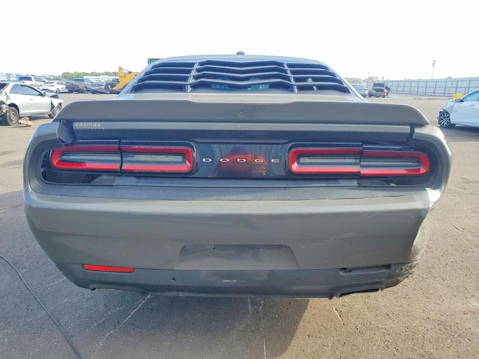 2018 DODGE CHALLENGER SXT 6