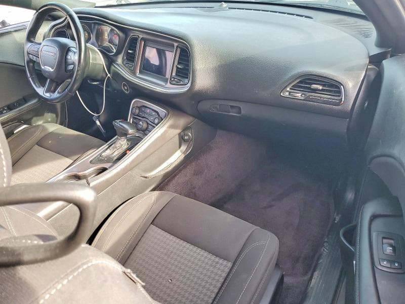 2018 DODGE CHALLENGER SXT 8