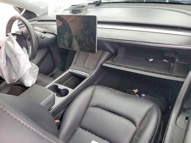 2022 TESLA MODEL Y 8