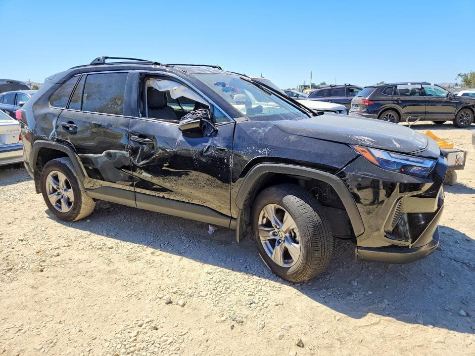 2024 TOYOTA RAV4 XLE 4