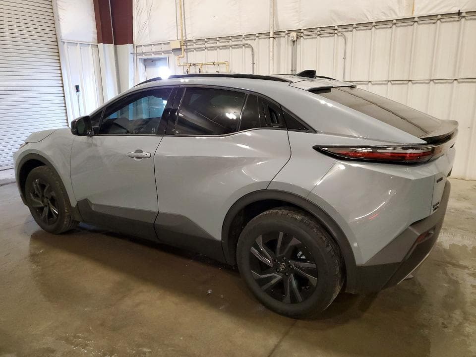 2026 TOYOTA C-HR SE 2
