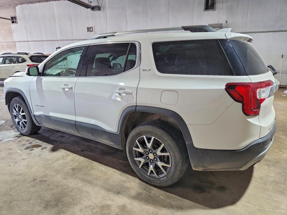 2023 GMC ACADIA SLT 2