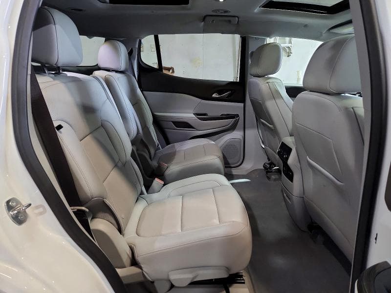 2023 GMC ACADIA SLT 11