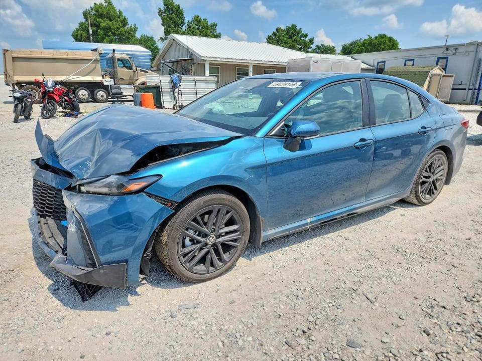 2026 TOYOTA CAMRY SE - 1