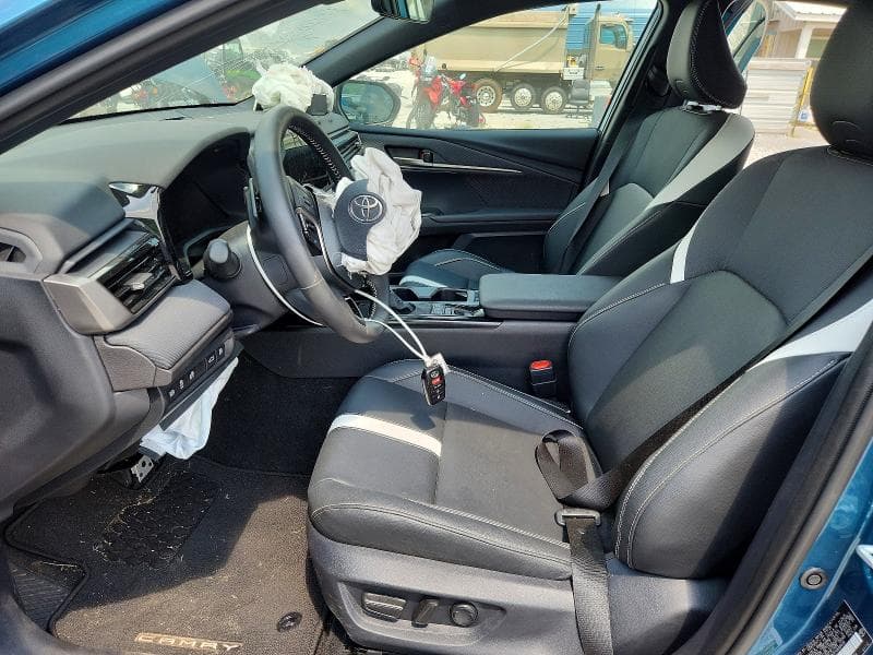 2026 TOYOTA CAMRY SE 7