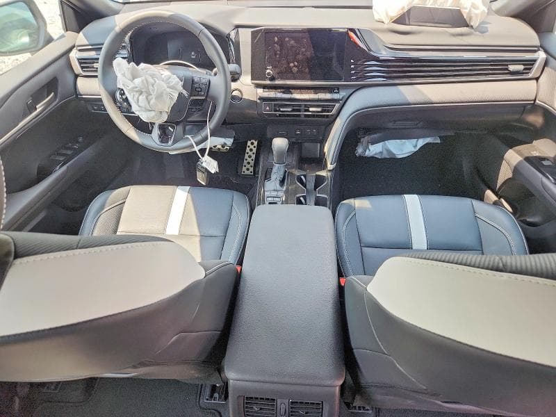 2026 TOYOTA CAMRY SE 8