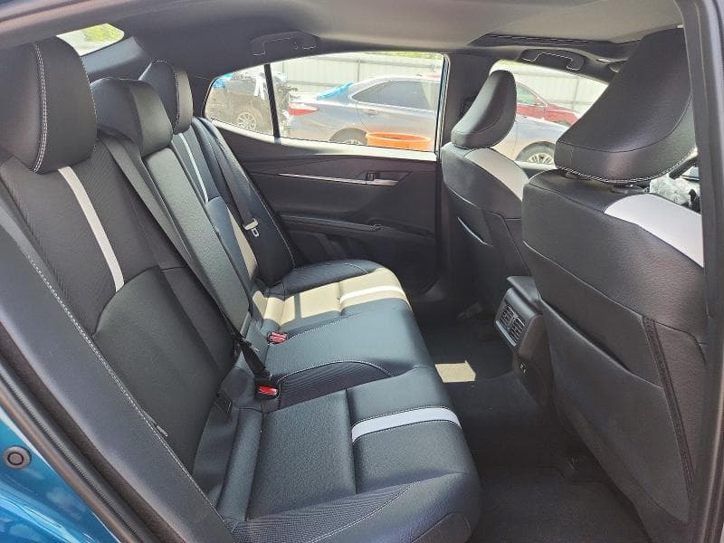2026 TOYOTA CAMRY SE 10