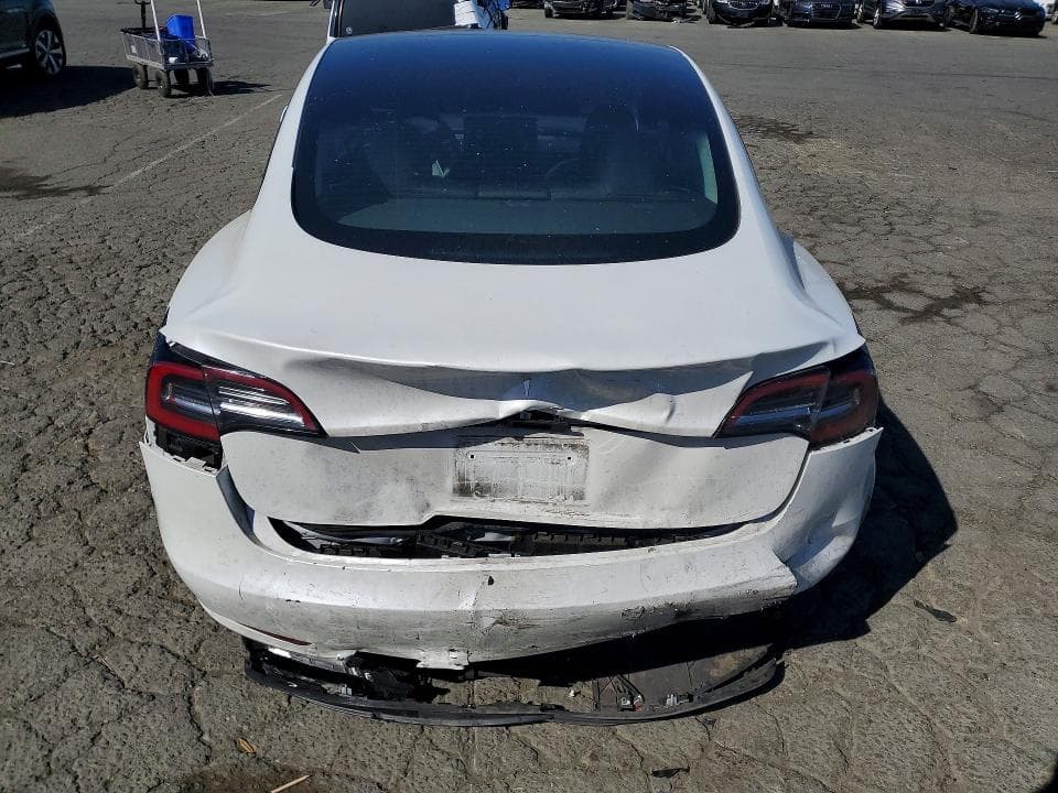 2023 TESLA MODEL 3 6