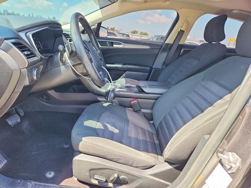 2017 FORD FUSION SE 7