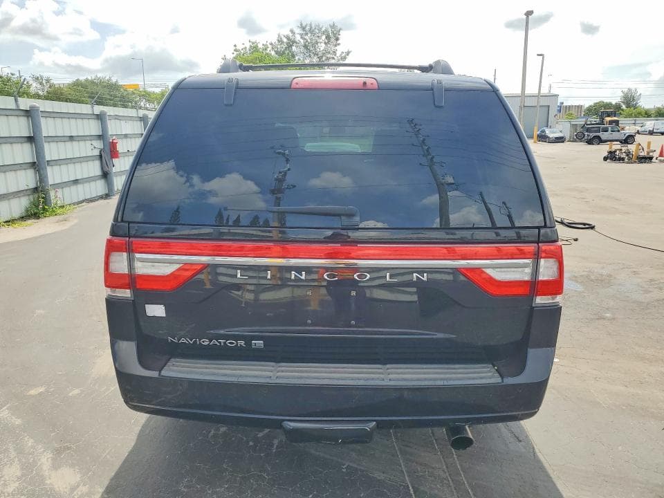 2017 LINCOLN NAVIGATOR L SELECT L SELECT 6