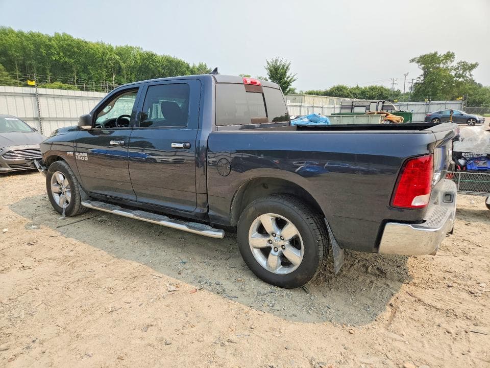 2016 RAM 1500 SLT 2