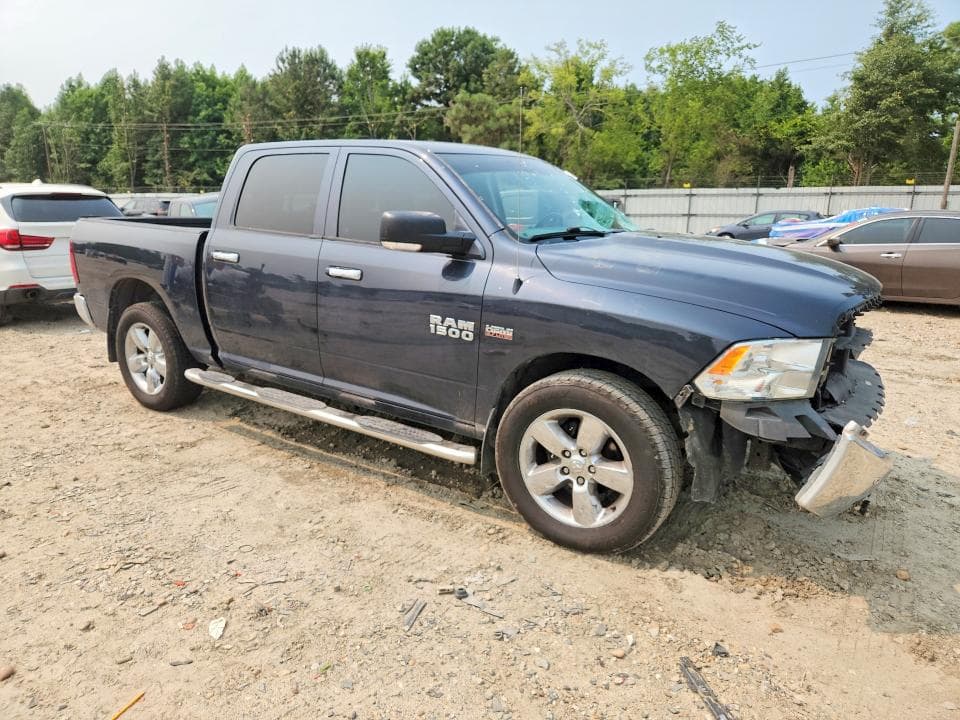 2016 RAM 1500 SLT 4