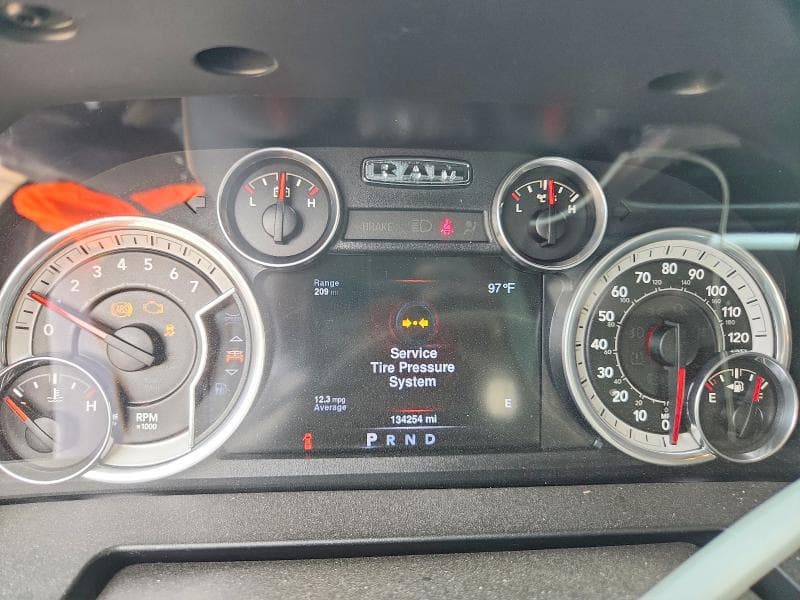 2016 RAM 1500 SLT 9