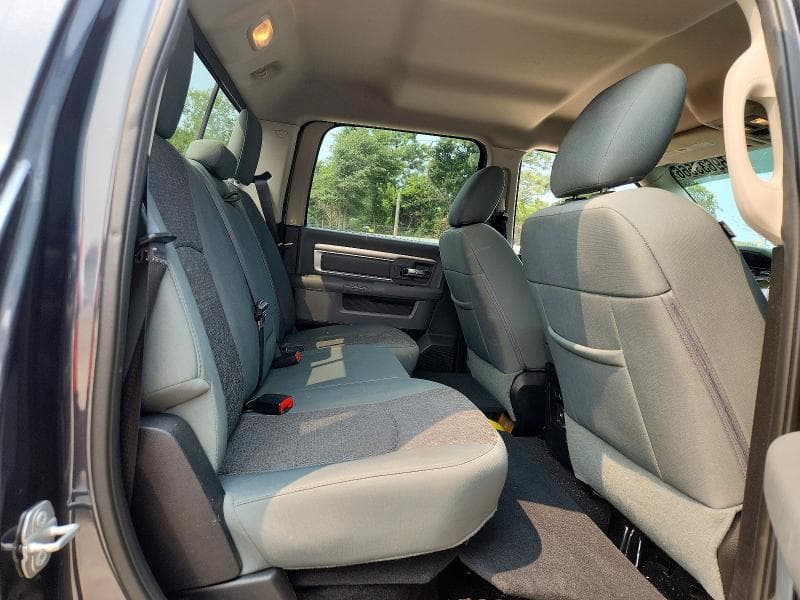 2016 RAM 1500 SLT 10