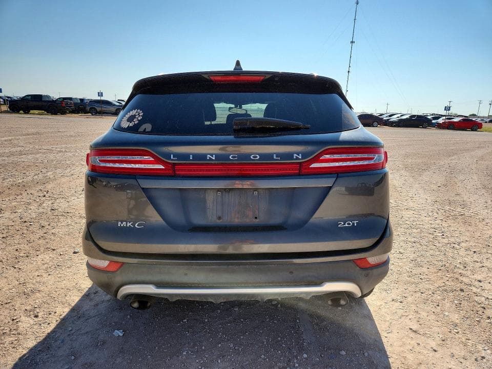 2017 LINCOLN MKC PREMIERE 6