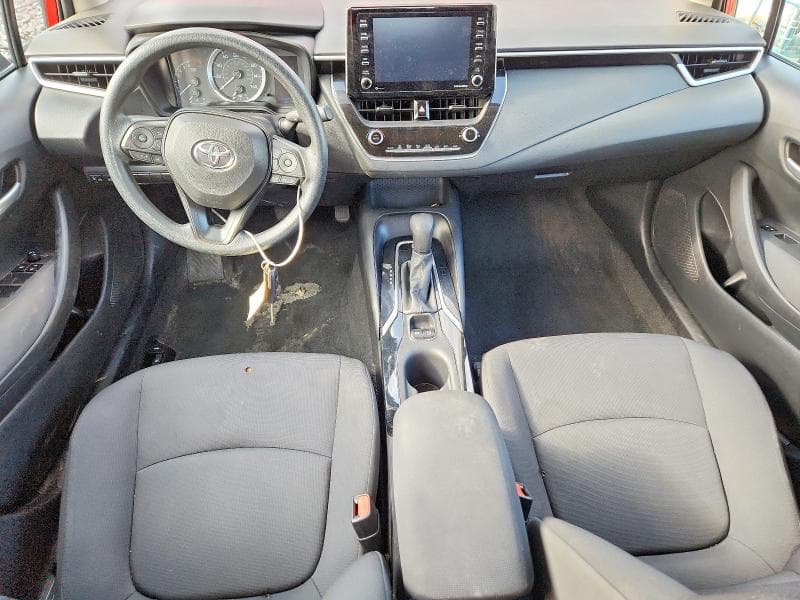 2021 TOYOTA COROLLA LE LE 8