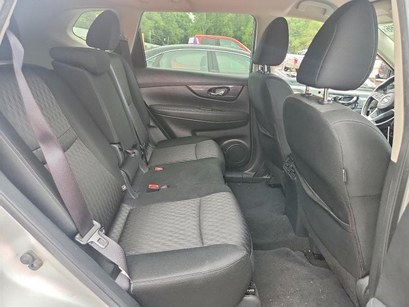 2017 NISSAN ROGUE SV 10