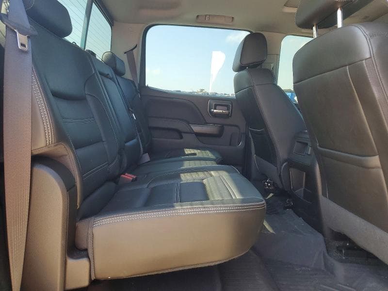 2018 GMC SIERRA K3500 DENALI 10