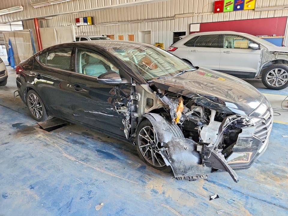 2020 HYUNDAI ELANTRA LIMITED LIMITED 4
