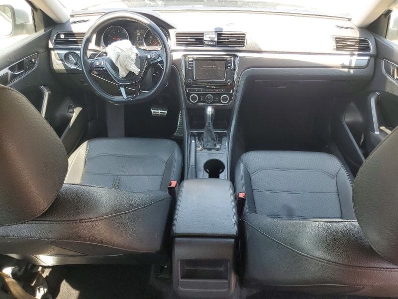 2018 VOLKSWAGEN PASSAT S 8