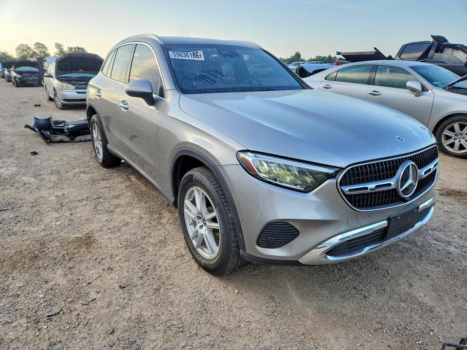 2023 MERCEDES-BENZ GLC 300 4MATIC 4