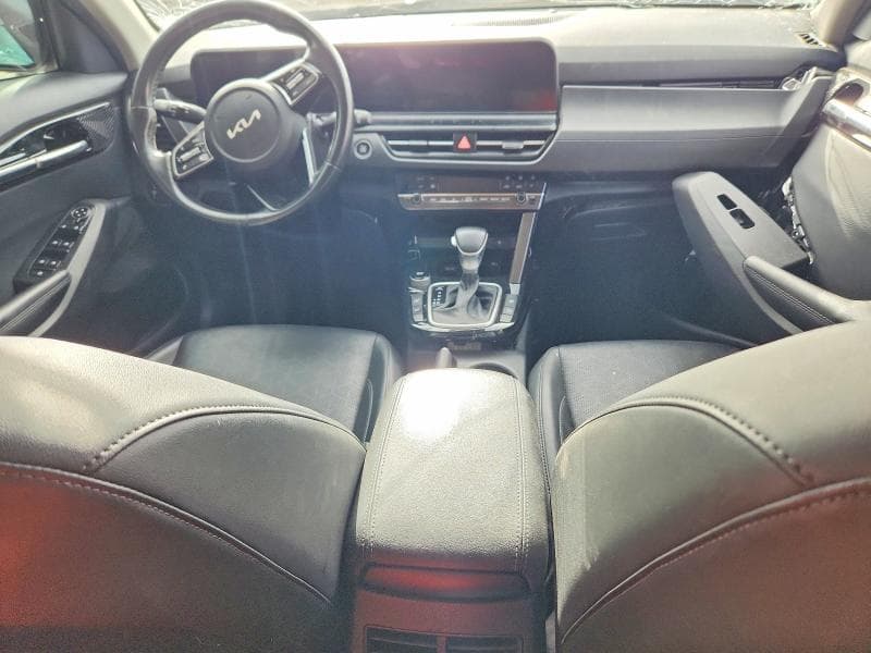 2024 KIA SELTOS EX 8