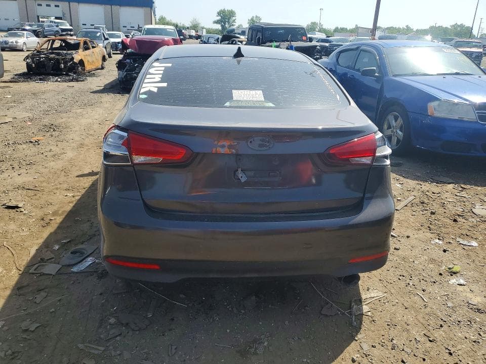 2017 KIA FORTE LX 6