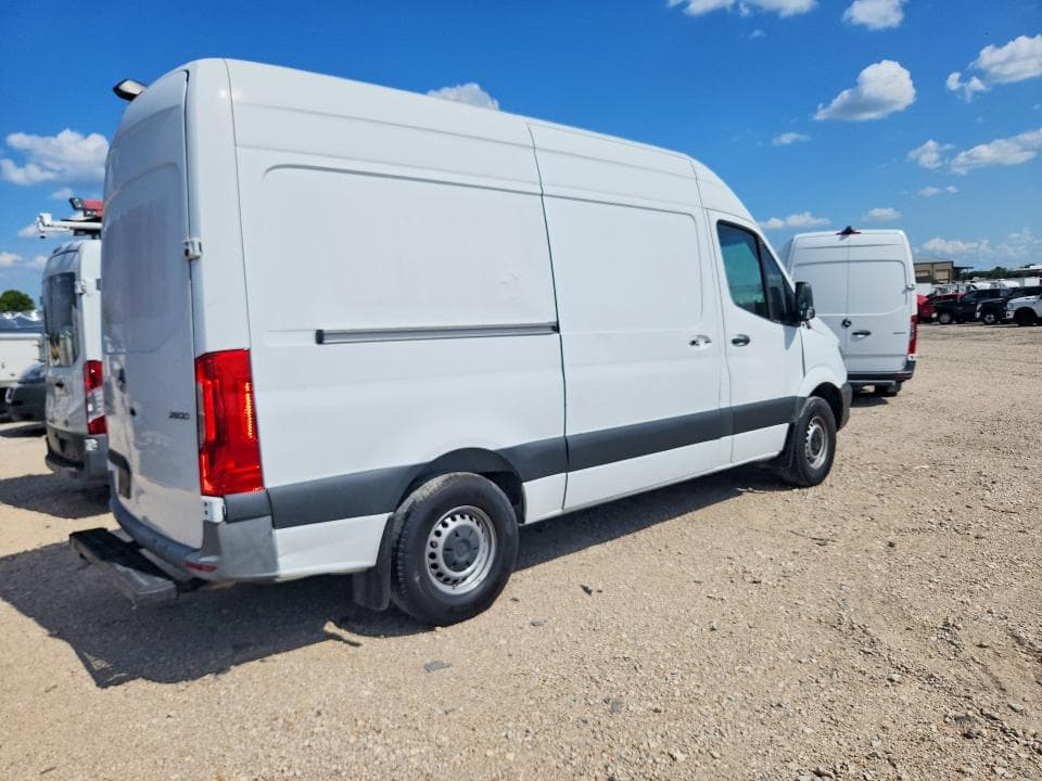 2022 MERCEDES-BENZ SPRINTER 2500 DELIVERY VAN 2500 3