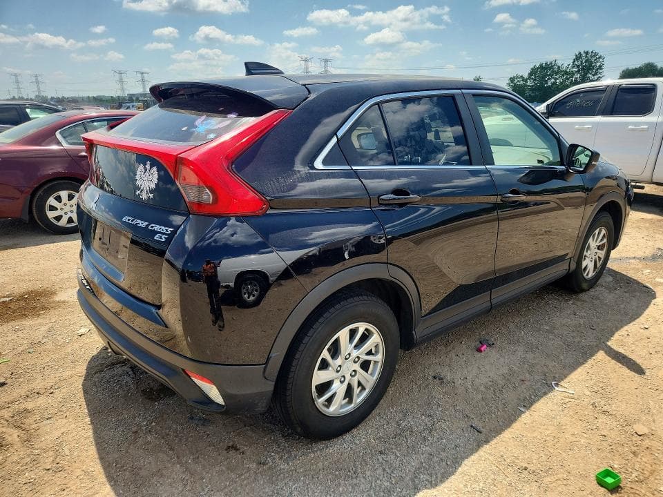 2018 MITSUBISHI ECLIPSE CROSS ES 3