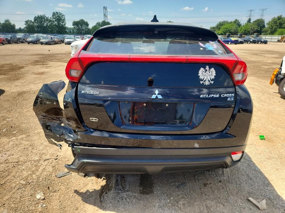 2018 MITSUBISHI ECLIPSE CROSS ES 6