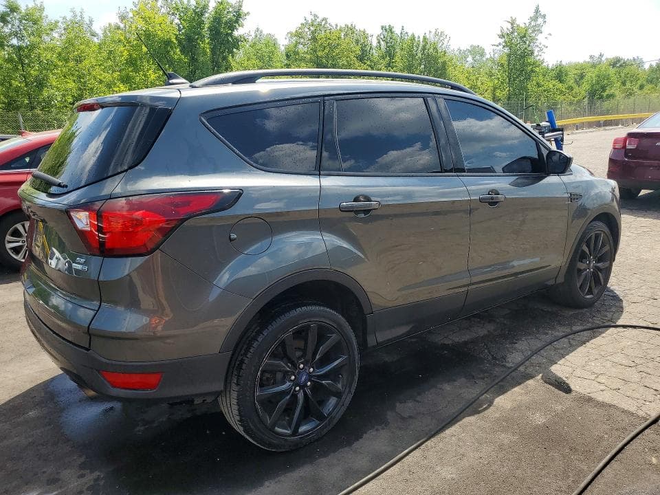 2019 FORD ESCAPE SE SE 3
