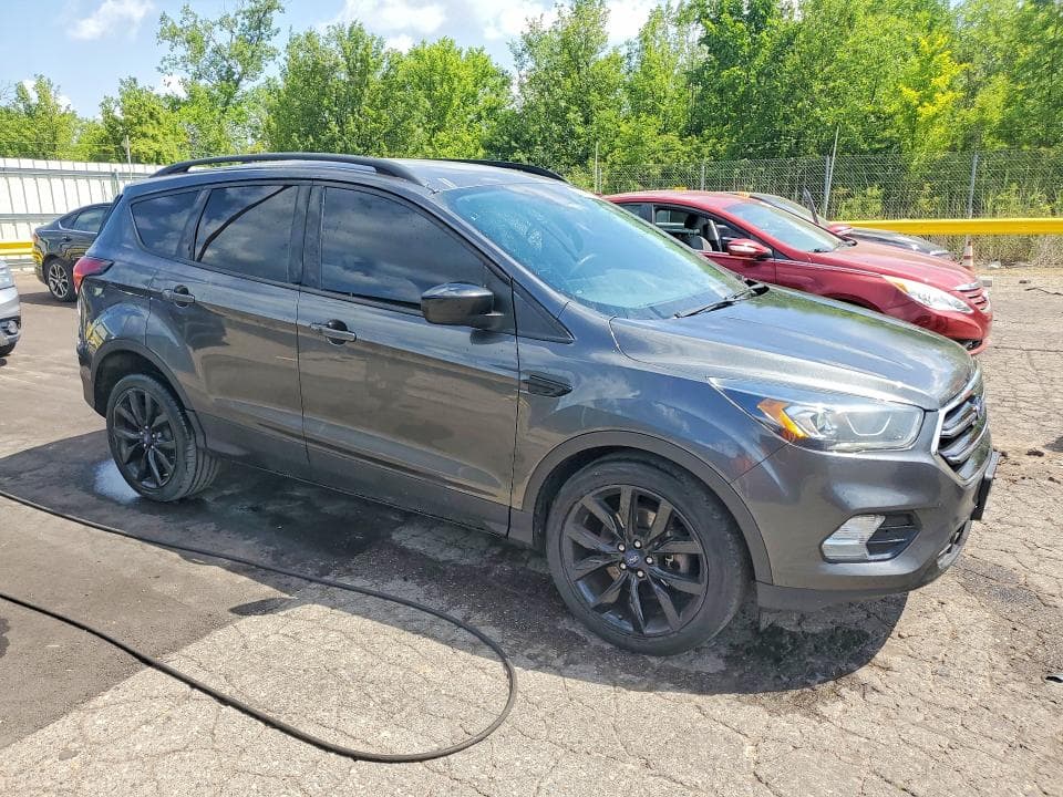 2019 FORD ESCAPE SE SE 4