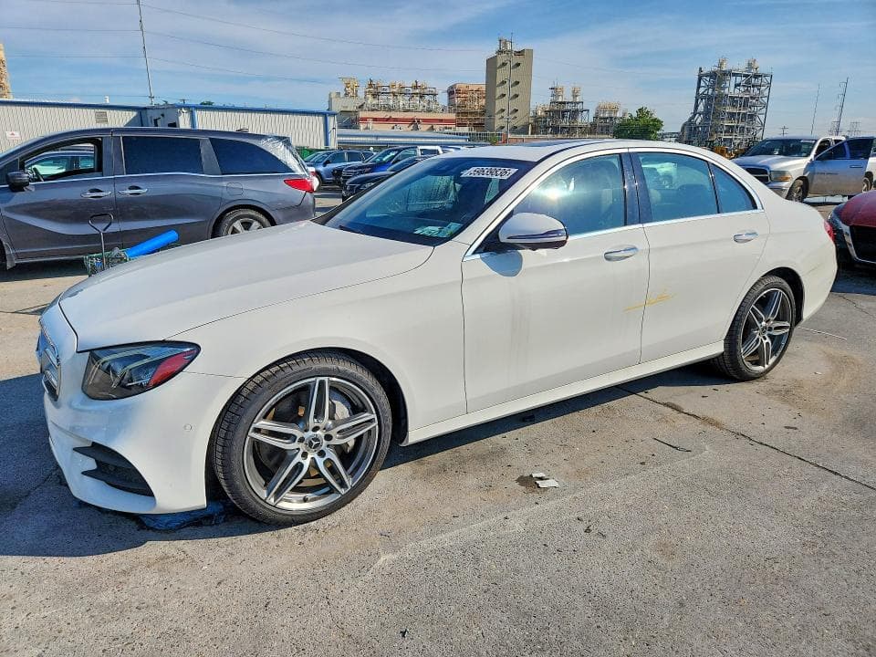 2019 MERCEDES-BENZ E 300 - 1